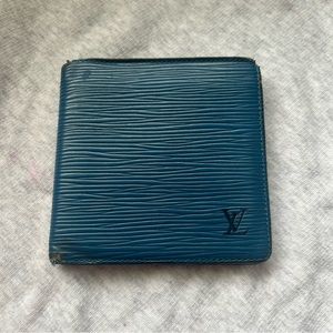 Authentic Louis Vuitton Epi Marco Men’s Wallet Bleu Toledo